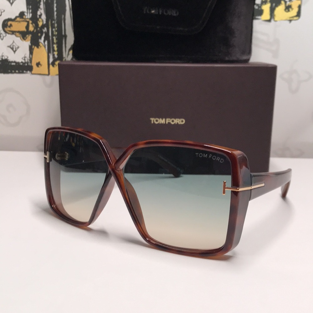 New Authentic Tom Ford Women's Gradient Brown Sunglasses TF1117 53p - Picture 3 of 14